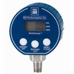 Round pressure gauge with a digital readout, three control buttons and a threaded metal connection at the bottom