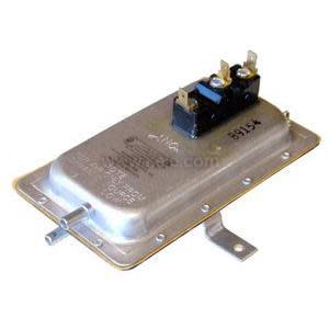 Metal pressure or humidity switch with rectangular lid, two screw terminals on top and small tube port