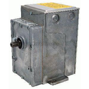 Technical sketch of a rectangular motor housing with a grooved cylinder extending from one side.